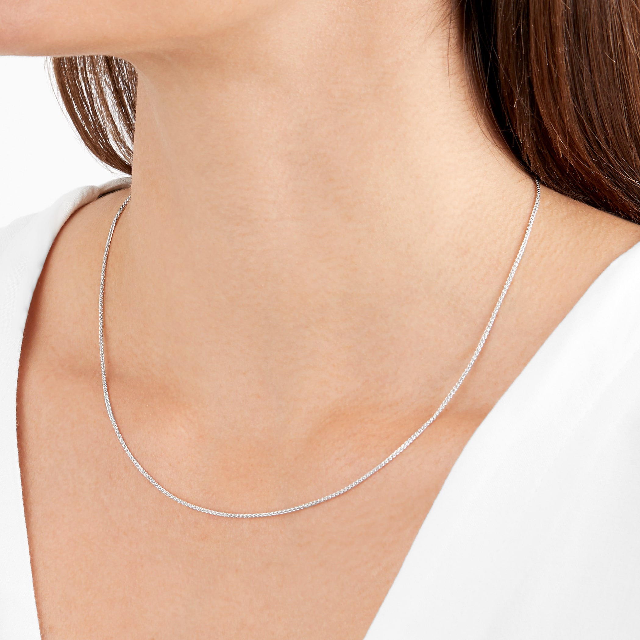 Goldsmiths 9ct White Gold Spiga 18 Inch Necklace Goldsmiths 9ct White Gold Spiga 18 Inch Necklace
