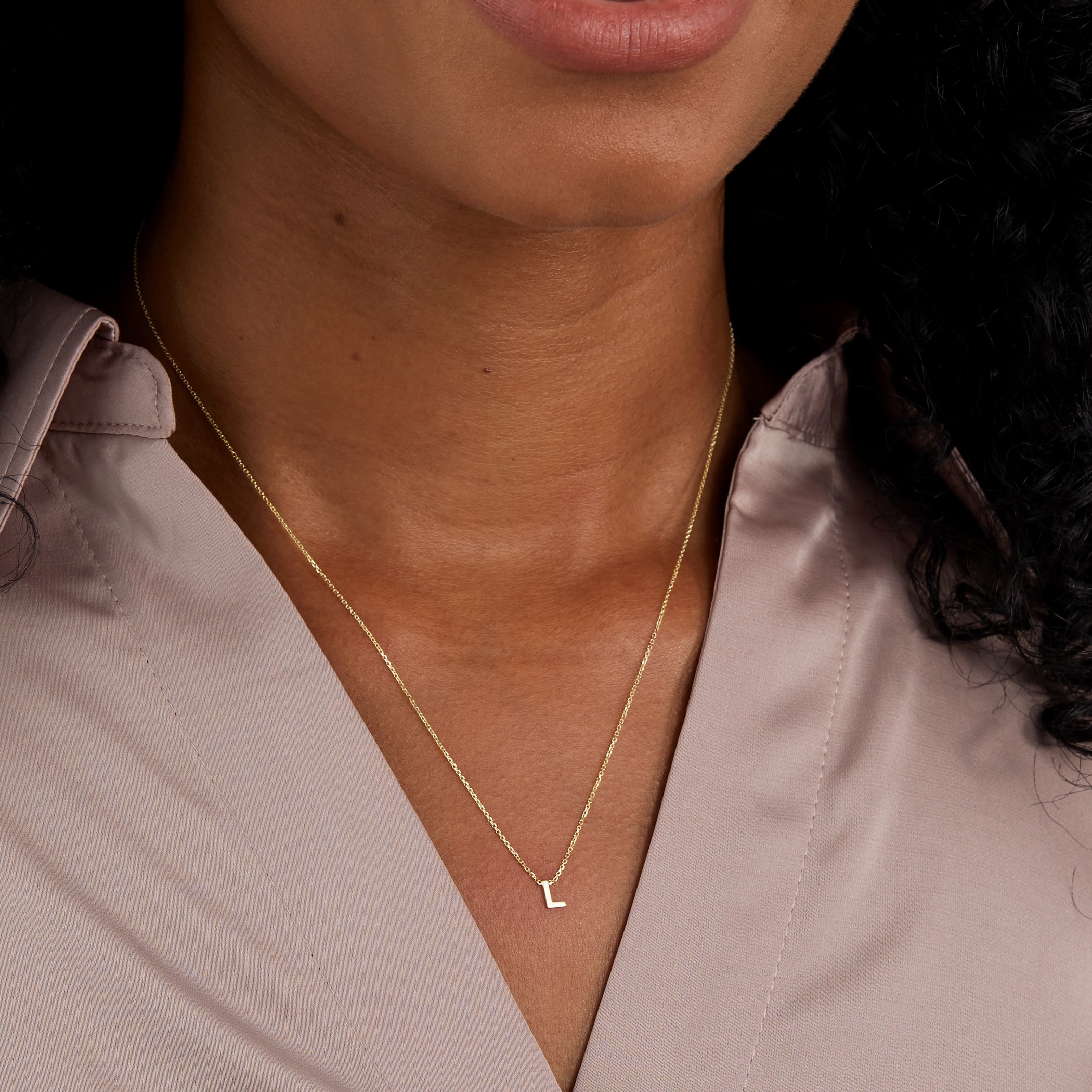Goldsmiths 9ct Yellow Gold Letter L Pendant Goldsmiths 9ct Yellow Gold Letter L Pendant
