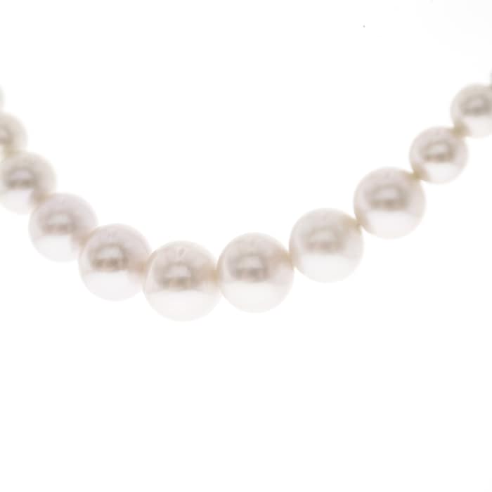 Goldsmiths 9ct White Gold Graduated Pearl Necklace