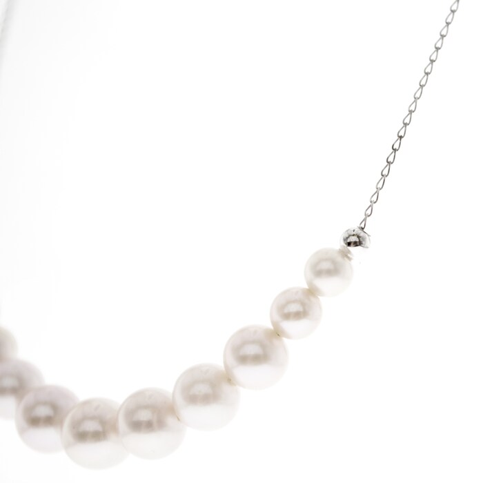 Goldsmiths 9ct White Gold Graduated Pearl Necklace