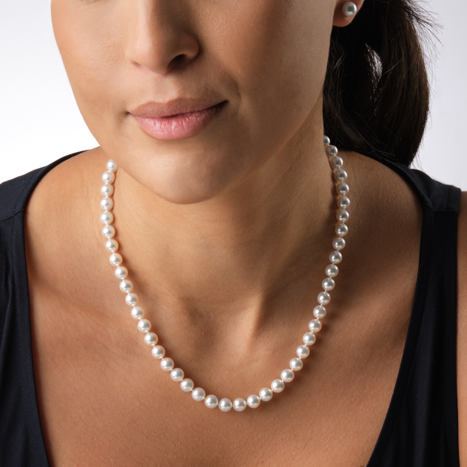 Mappin & Webb 18ct White Gold 6.5x7mm Akoya Pearl Necklace