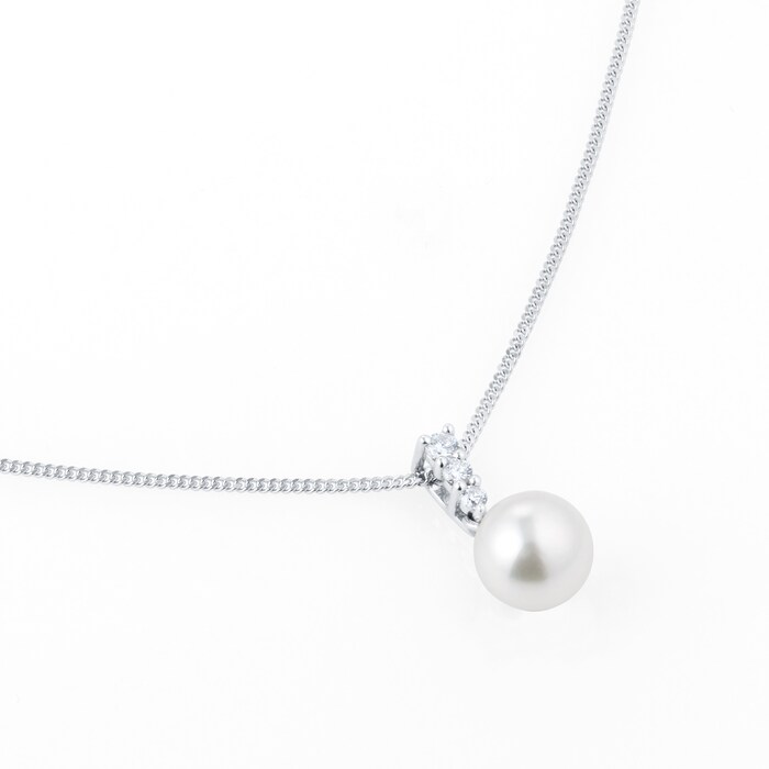 Goldsmiths 18ct White Gold Akoya Pearl & 0.10ct Diamond Pendant