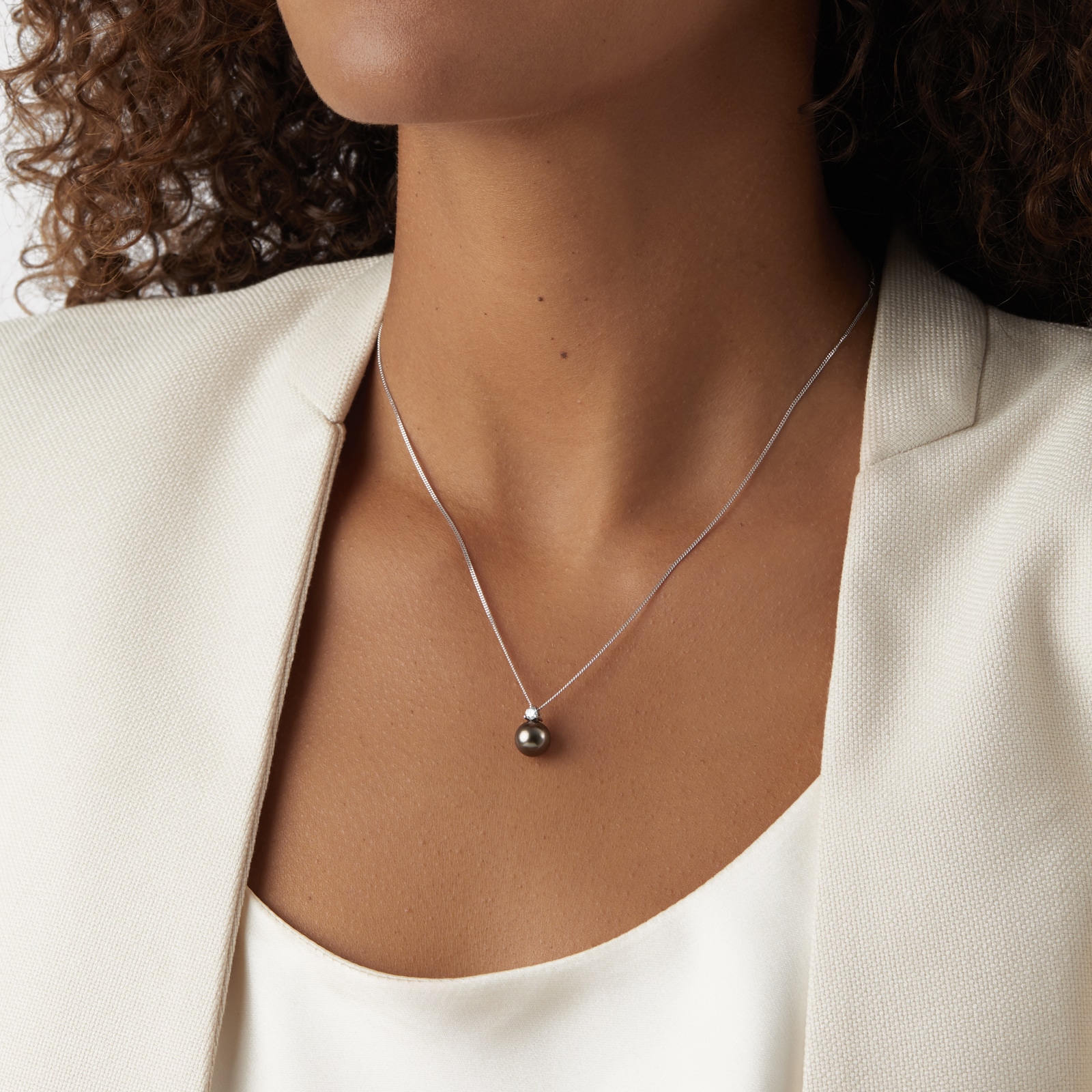 Goldsmiths 18ct White Gold 0.10cttw Diamond & Tahitian Pearl Pendant