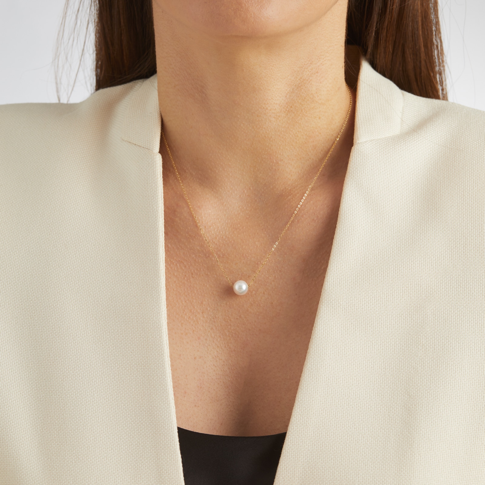 Goldsmiths 9ct Yellow Gold Akoya Pearl Slider Pendant Goldsmiths 9ct Yellow Gold Akoya Pearl Slider Pendant
