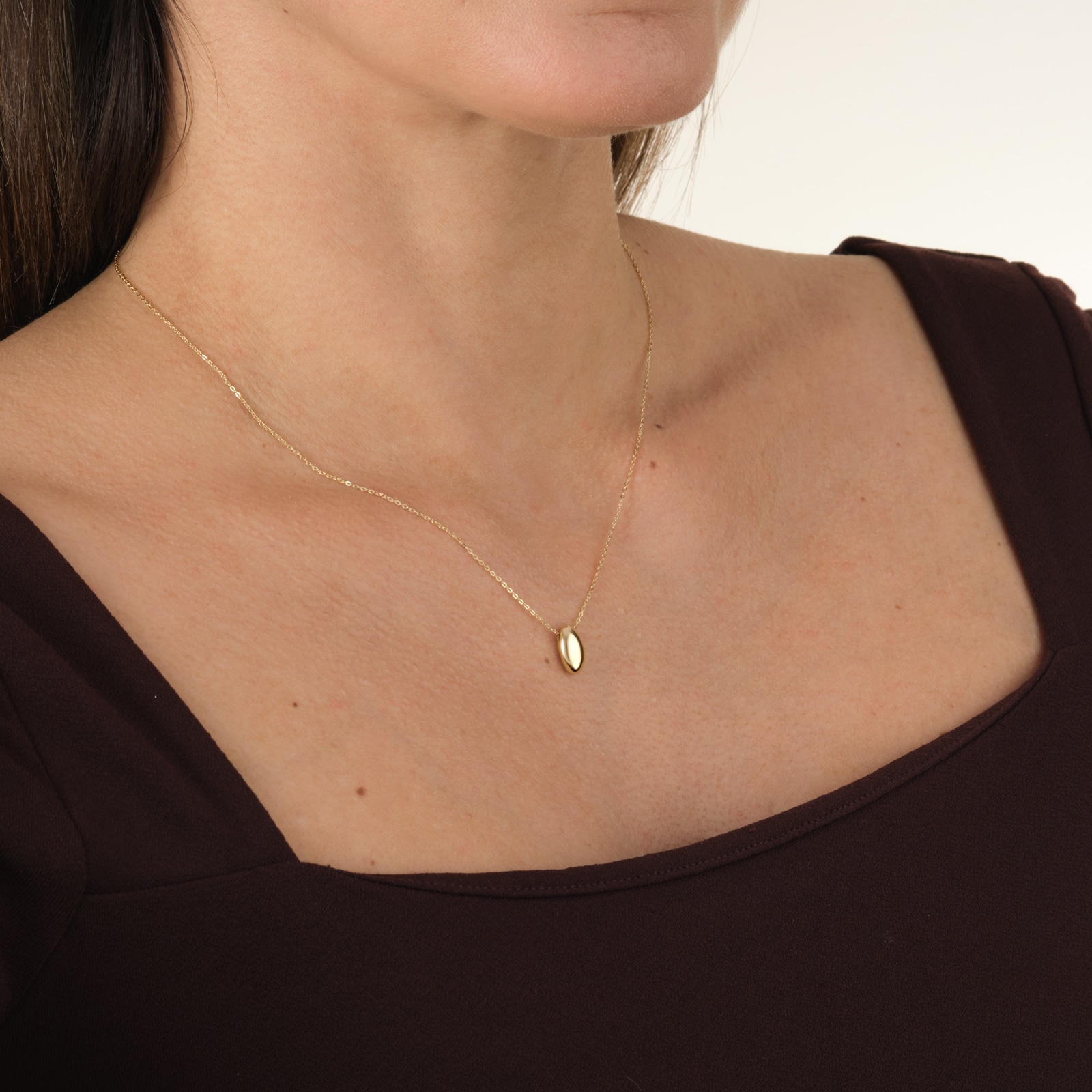 Goldsmiths 9ct Yellow Gold Oval Dome Pendant