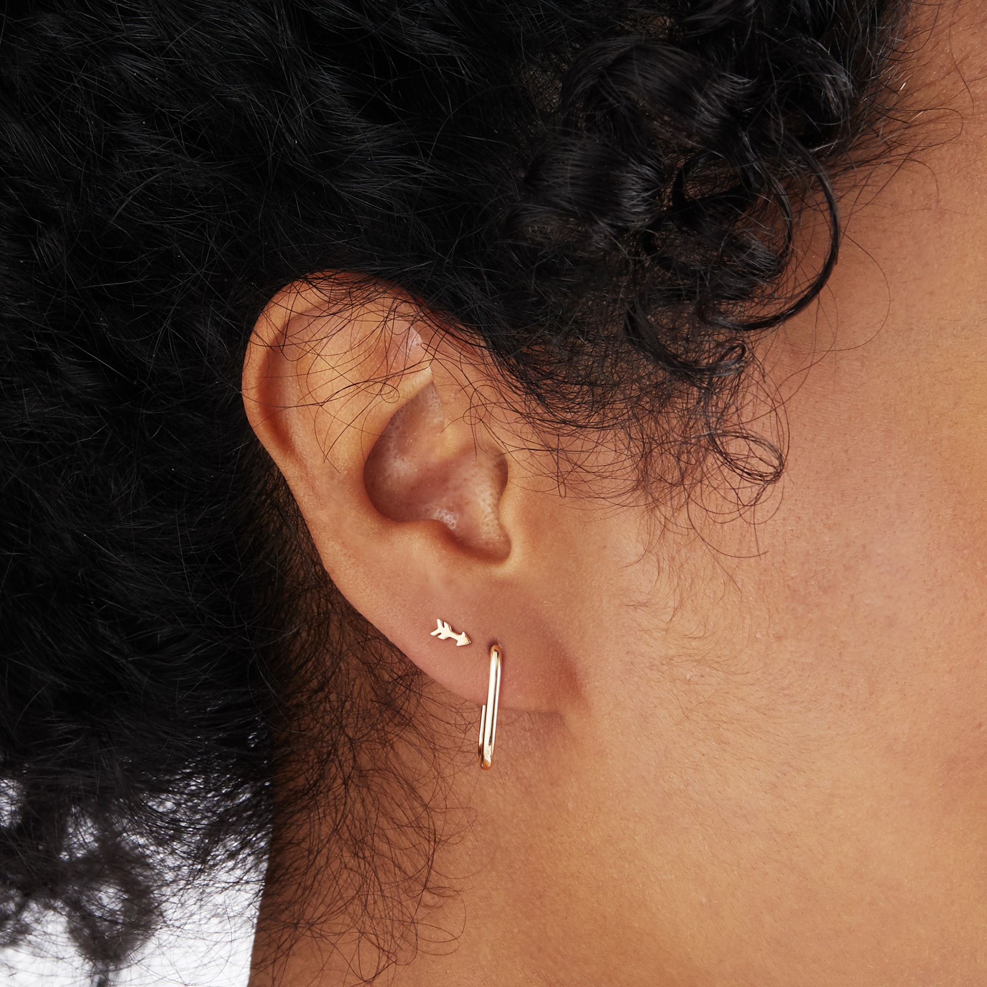 Goldsmiths 9ct Yellow Gold Oval Link Huggie Hoop Earrings