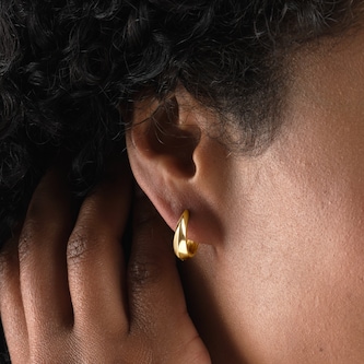 Goldsmiths 9ct Yellow Gold 15mm Graduated Knife Edge Hoop Earrings