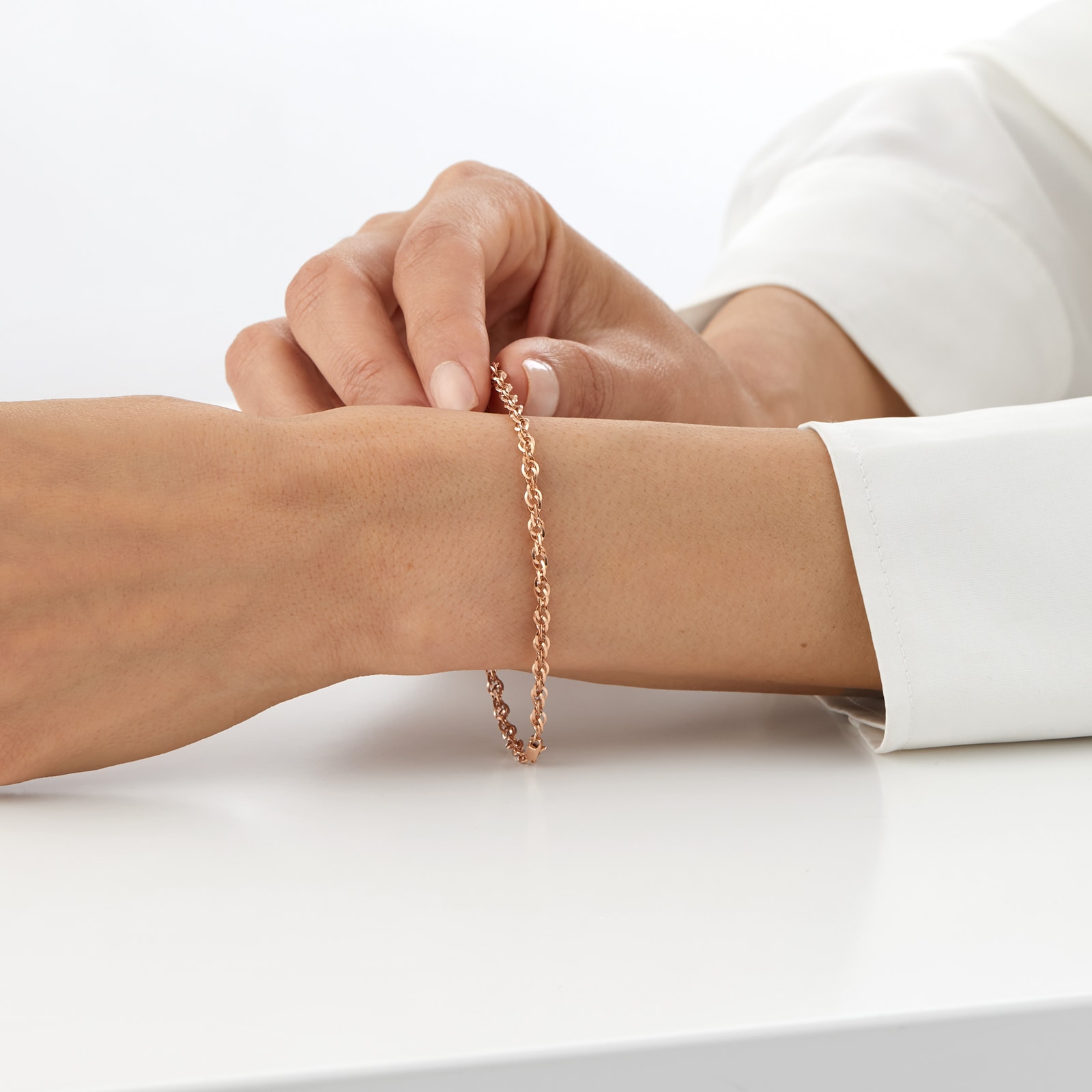 Goldsmiths 9ct Rose Gold 60 Diamond Cut Prince of Wales Bracelet