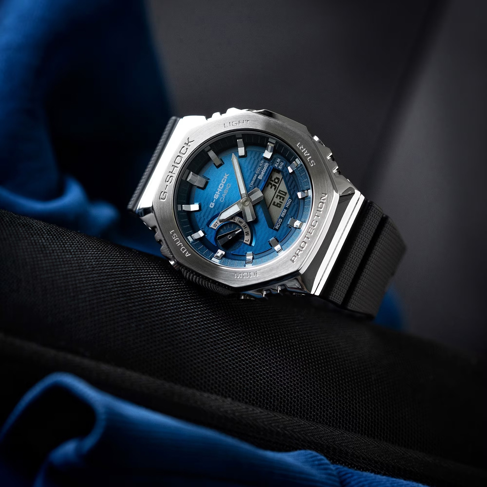 Casio G-SHOCK 2100 Series 49.3mm X 44.4mm Mens Watch Blue