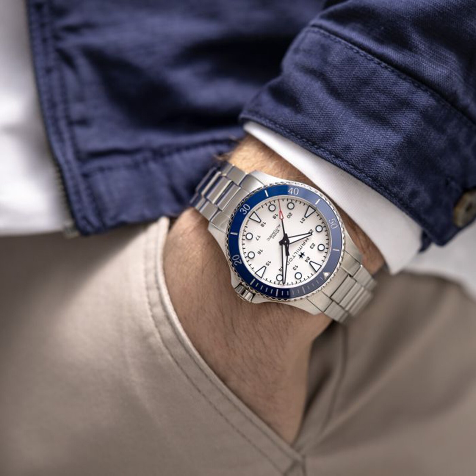 Hamilton Khaki Navy Scuba Auto Silver Dial Stainless Steel Bracelet 43mm