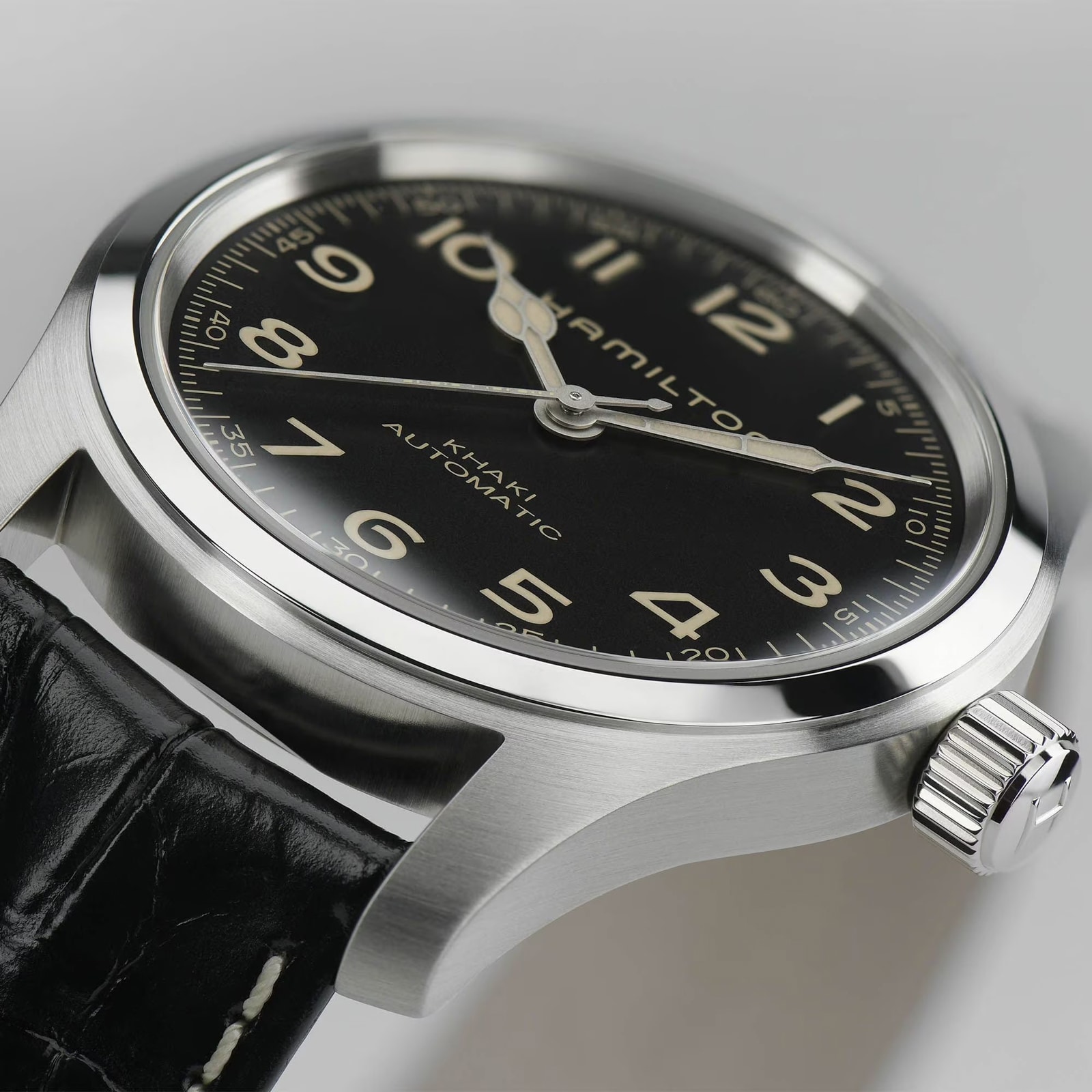 Hamilton Khaki Field Murph Automatic 42mm Unisex Watch Black Leather Strap and Bracelet Box Set Hamilton Khaki Field Murph Automatic 42mm Unisex Watch Black Leather Strap and Bracelet Box Set
