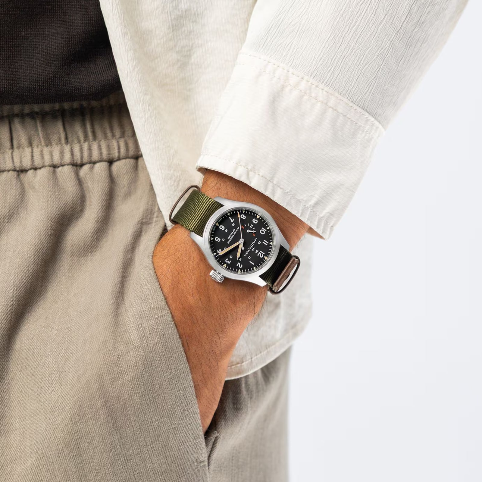 Hamilton Khaki Field Mechanical 40mm Mens Watch Black Hamilton Khaki Field Mechanical 40mm Mens Watch Black