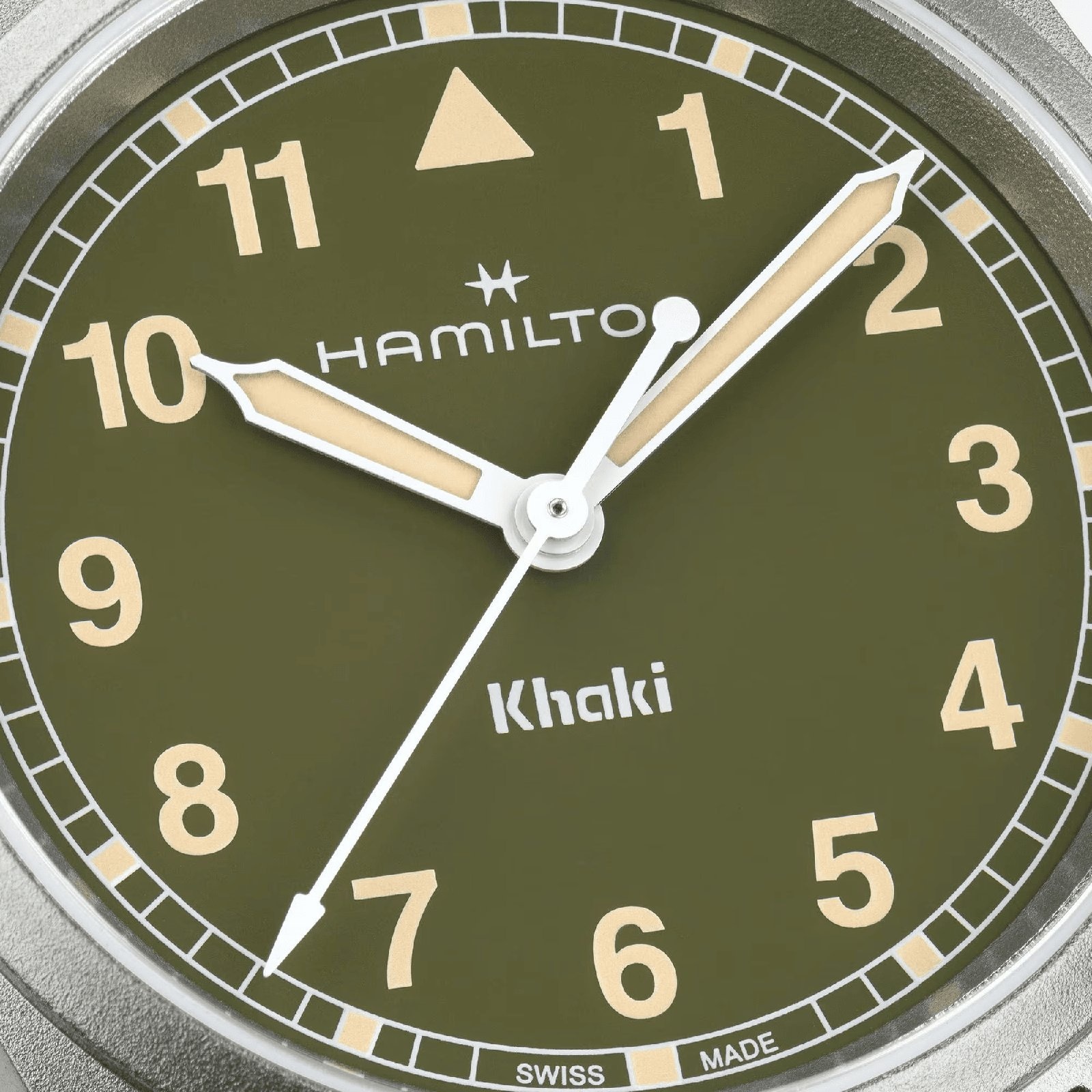 Hamilton Khaki Field Quartz 33mm Steel Strap