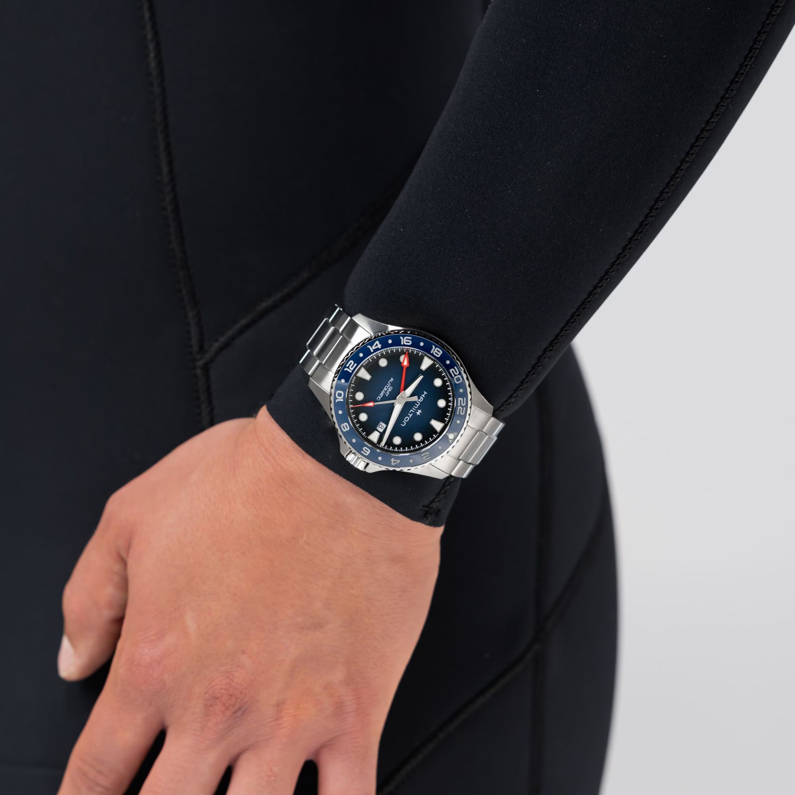 Hamilton Khaki Navy Scuba Automatic GMT 43mm Mens Watch Blue Hamilton Khaki Navy Scuba Automatic GMT 43mm Mens Watch Blue