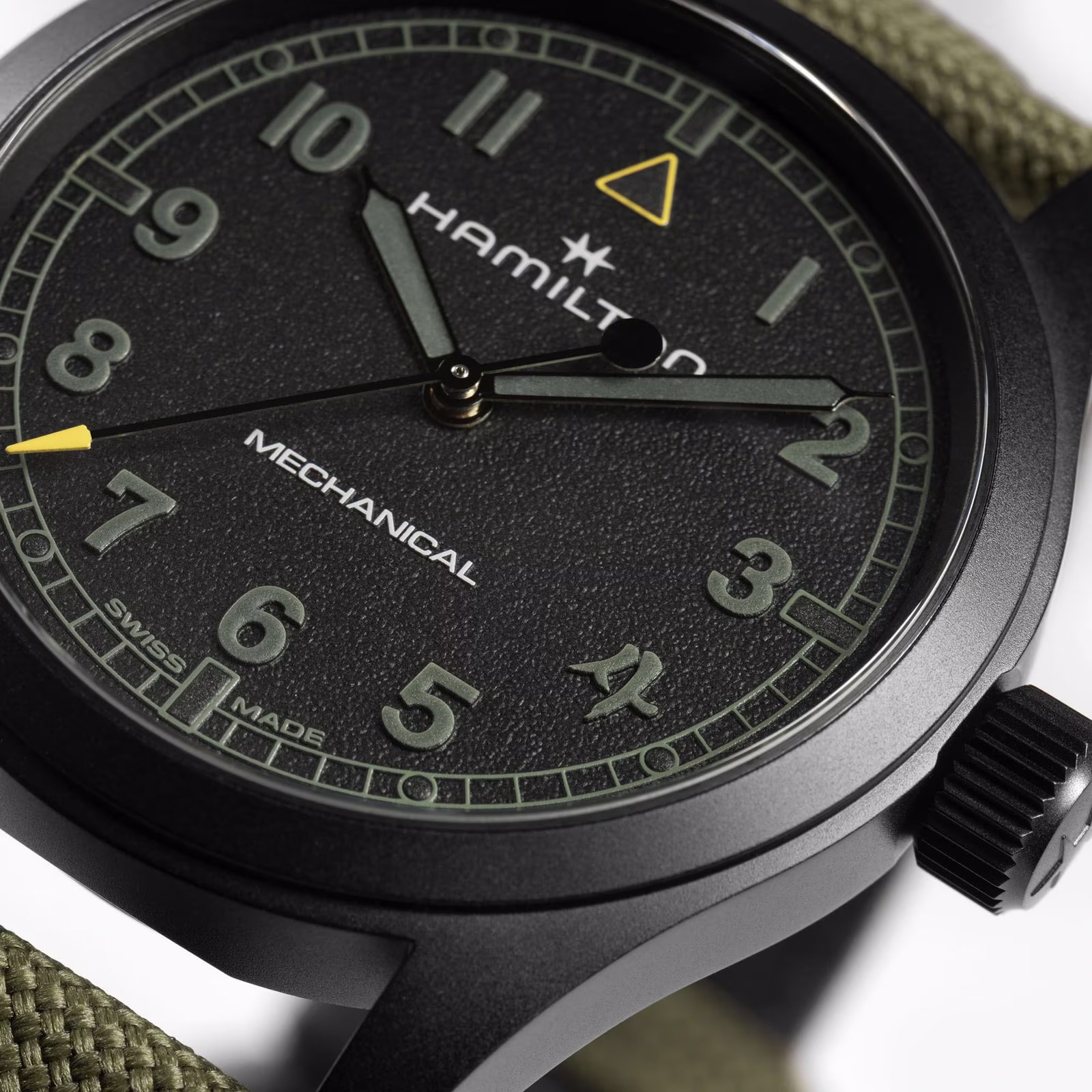 Hamilton Call Of Duty MW4 Khaki Field 38mm Special Edition Unisex Watch Black Hamilton Call Of Duty MW4 Khaki Field 38mm Special Edition Unisex Watch Black