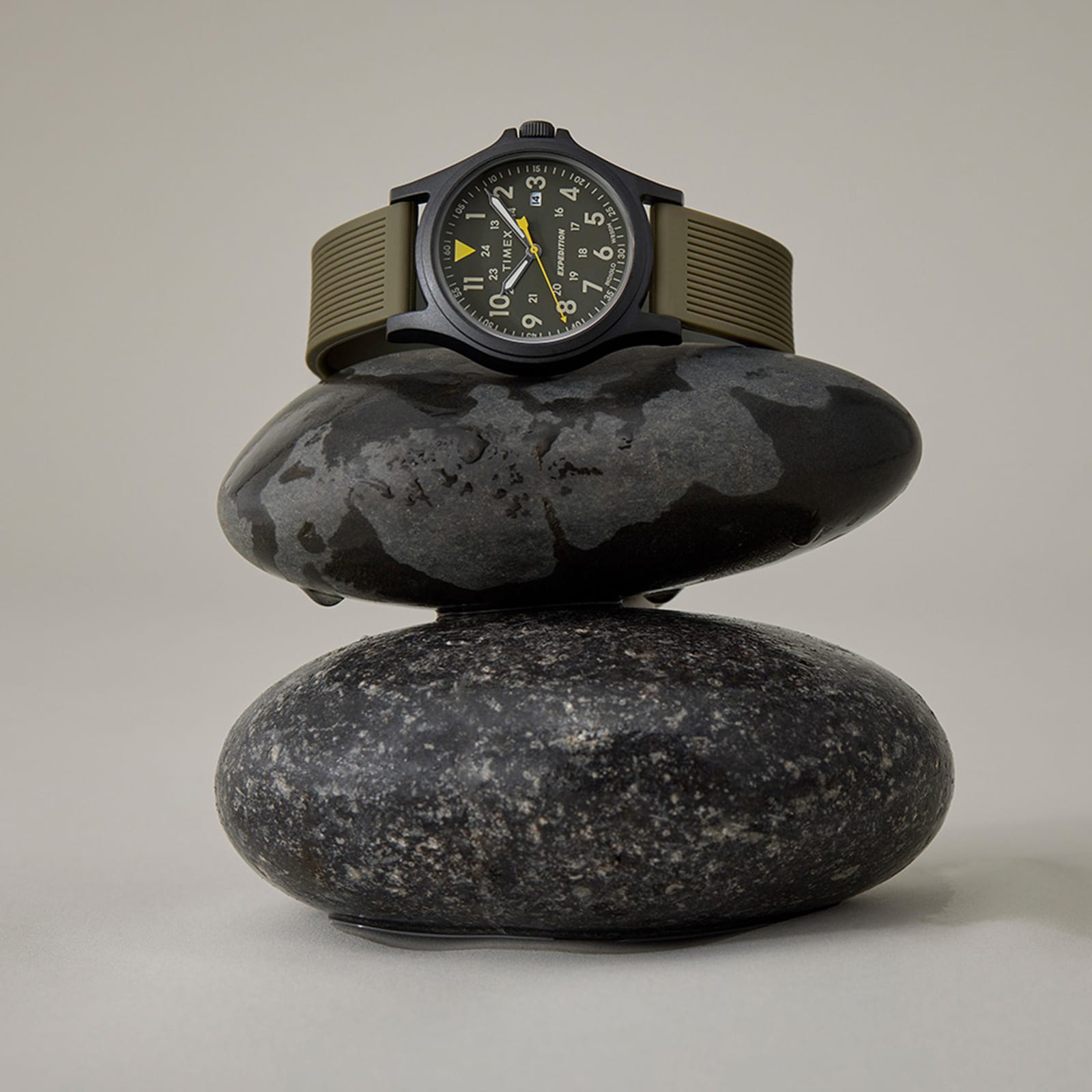Timex Expedition Acadia Orologio Uomo 40mm – Cinturino Silicone Nero, Quadrante Verde, Cassa Grigia – TW4B30200