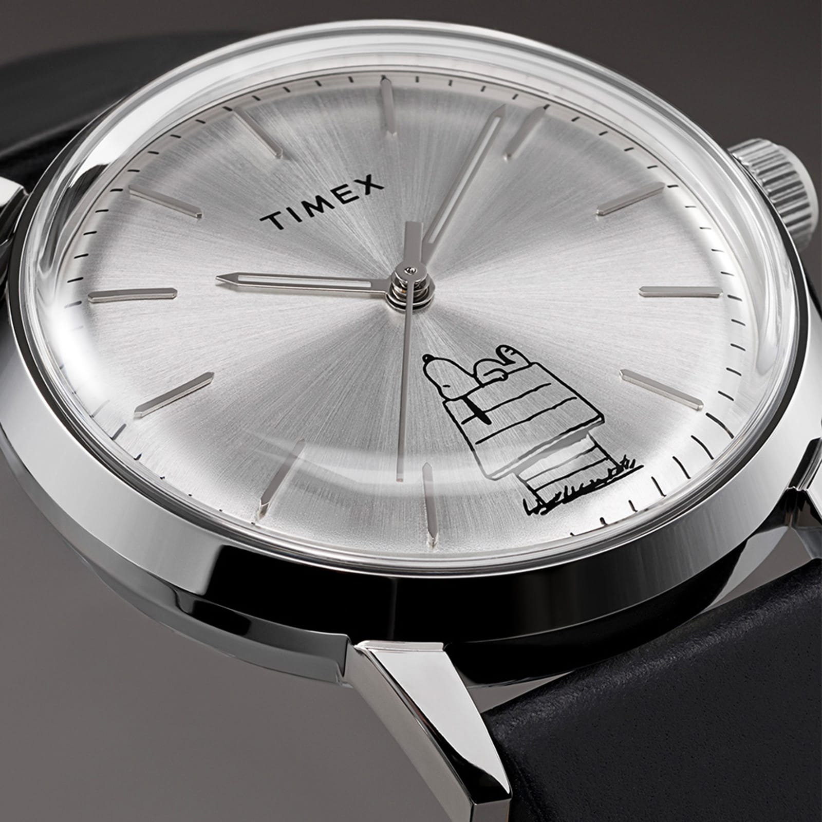 Timex Timex x Peanuts Marlin Automatic 75th Anniversary Edition 40mm Mens Watch Silver