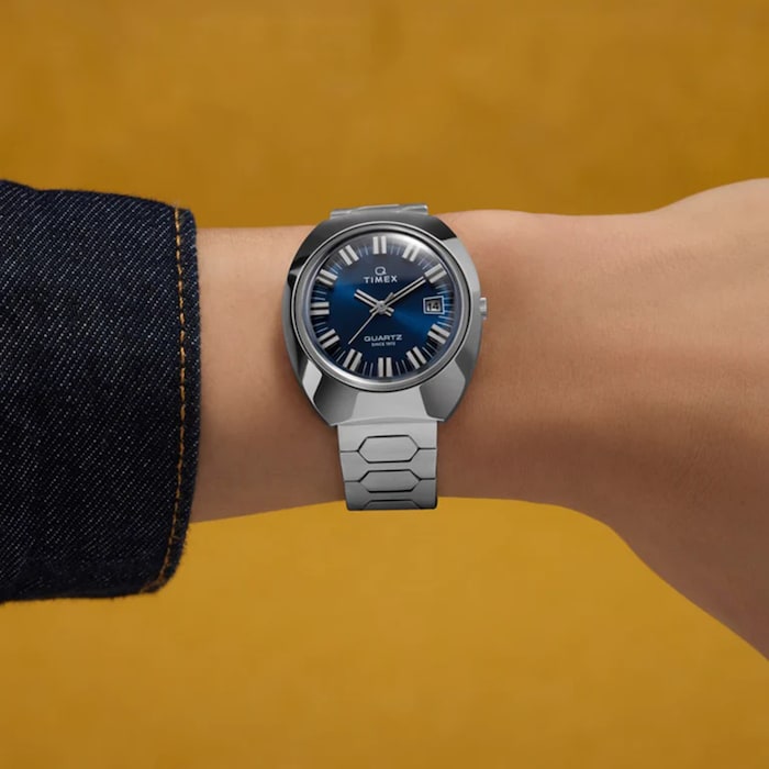 Timex Q Timex 1972 Time Machine Reissue 39mm Mens Watch Blue