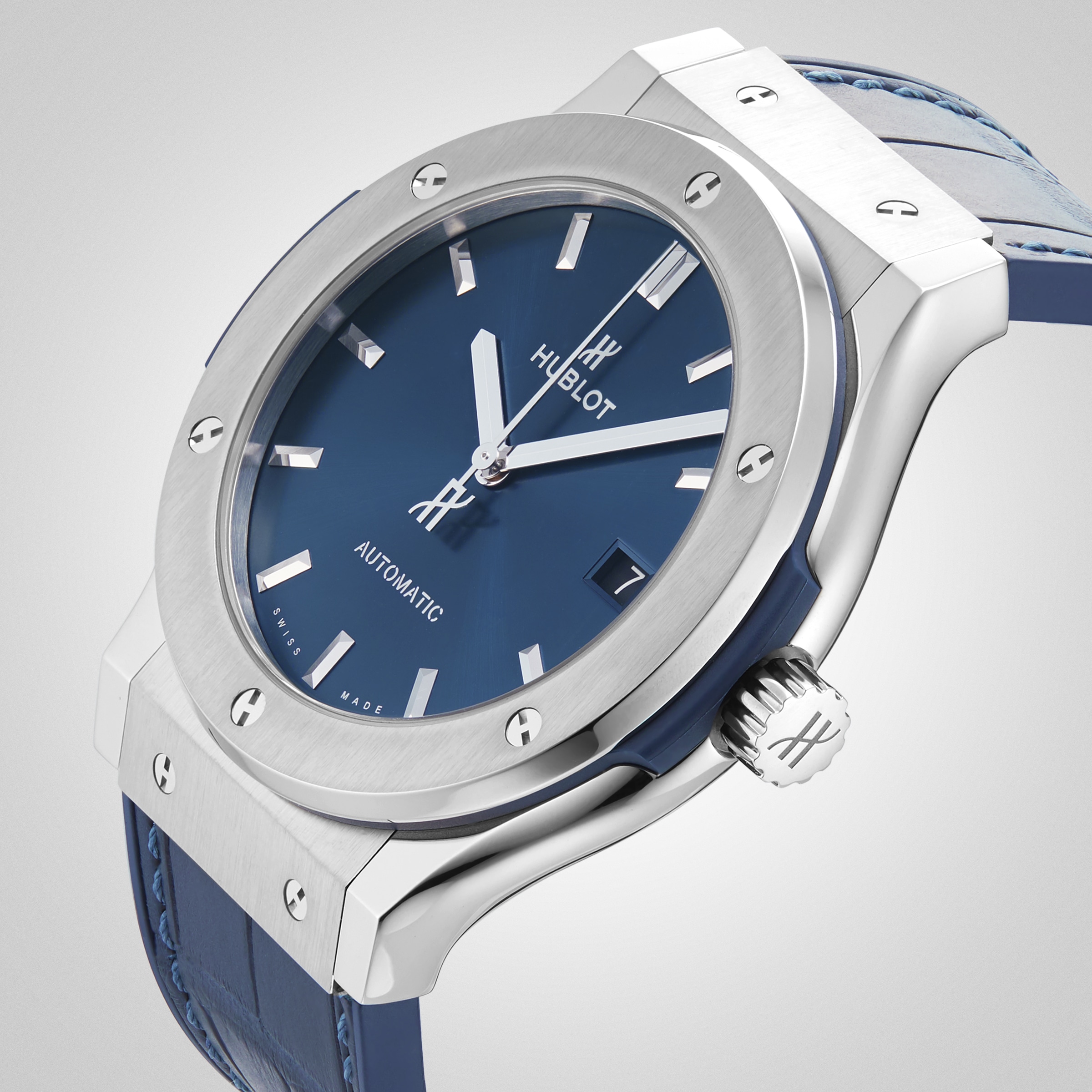 Hublot Classic Fusion Blue Titanium 45mm