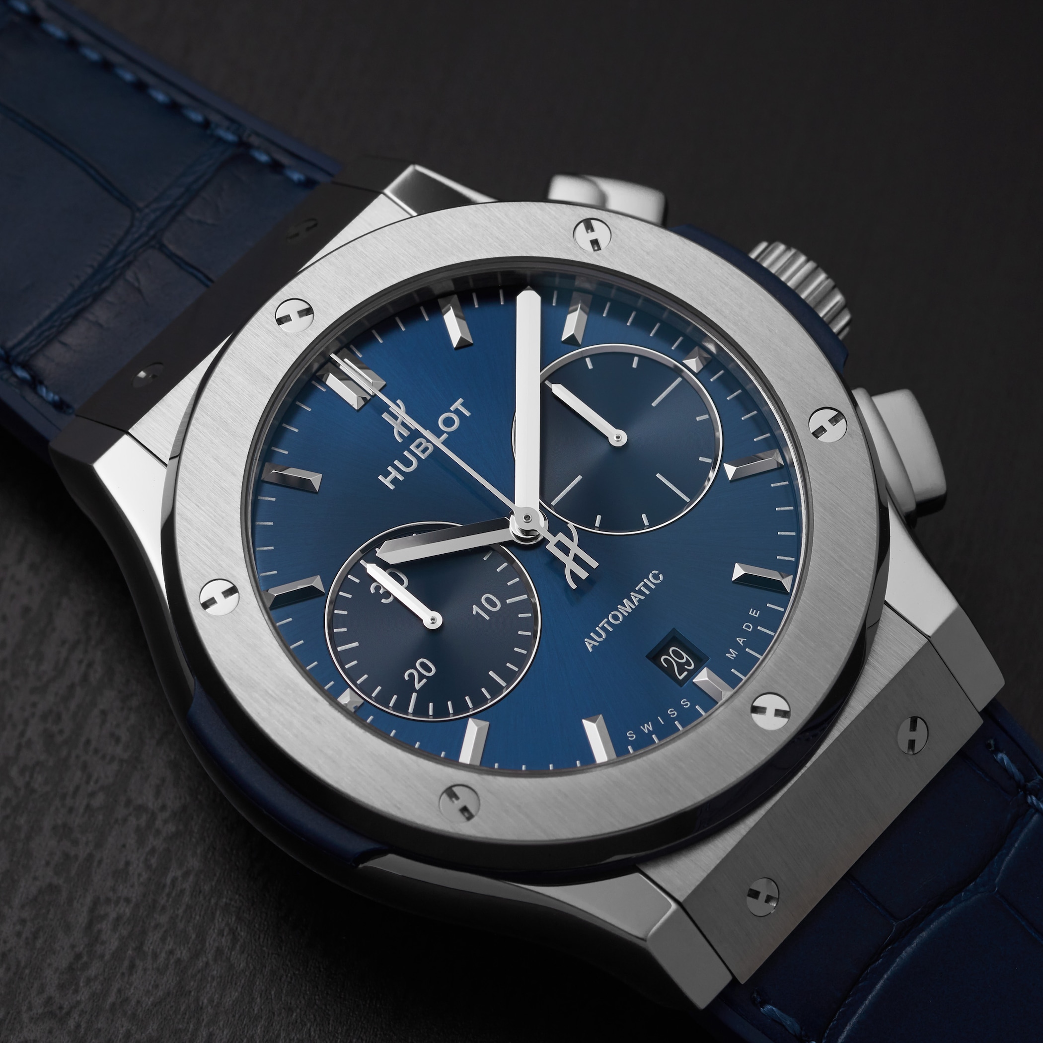 Hublot Classic Fusion Blue Chronograph Titanium 45mm Hublot Classic Fusion Blue Chronograph Titanium 45mm