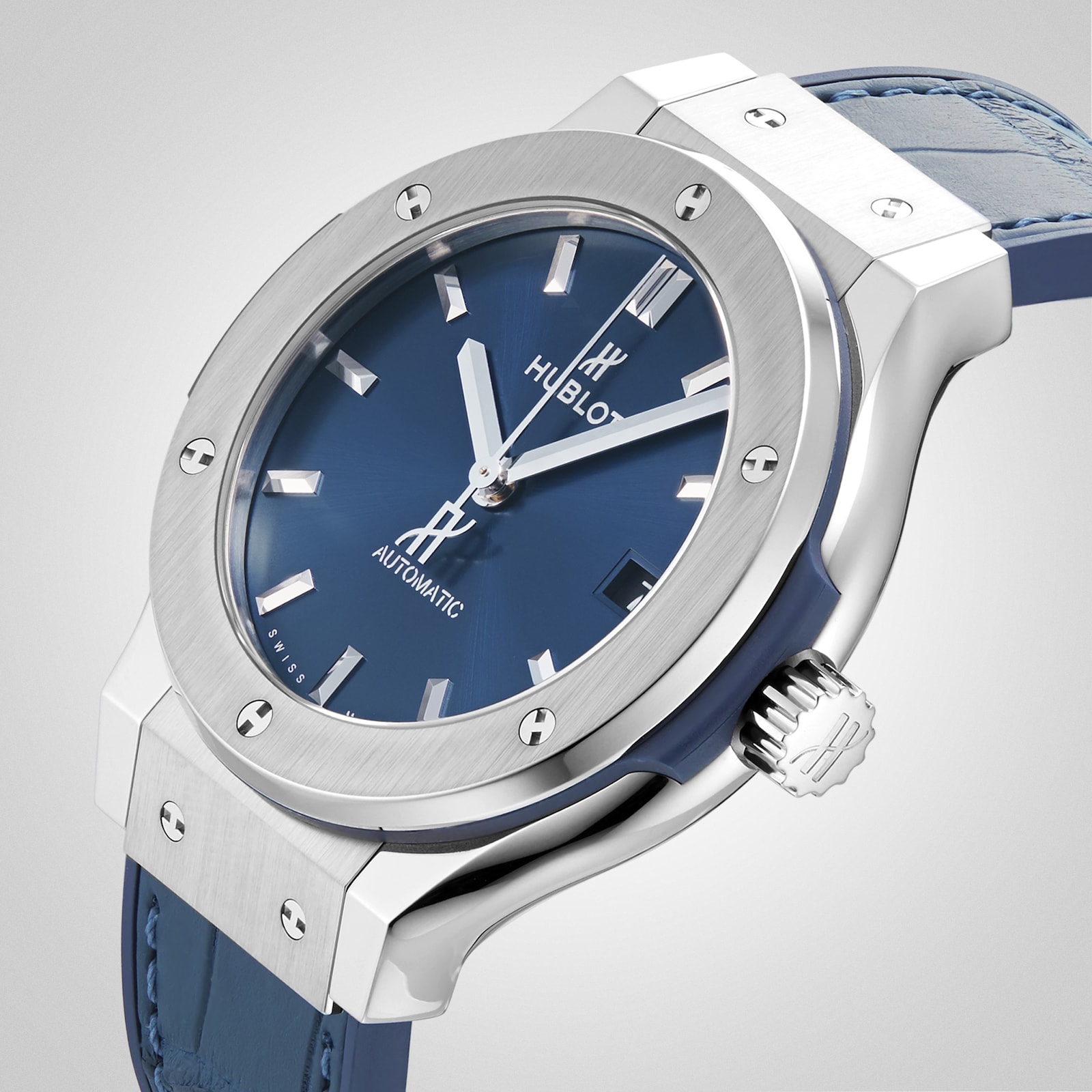 Hublot Classic Fusion Blue Titanium 38mm