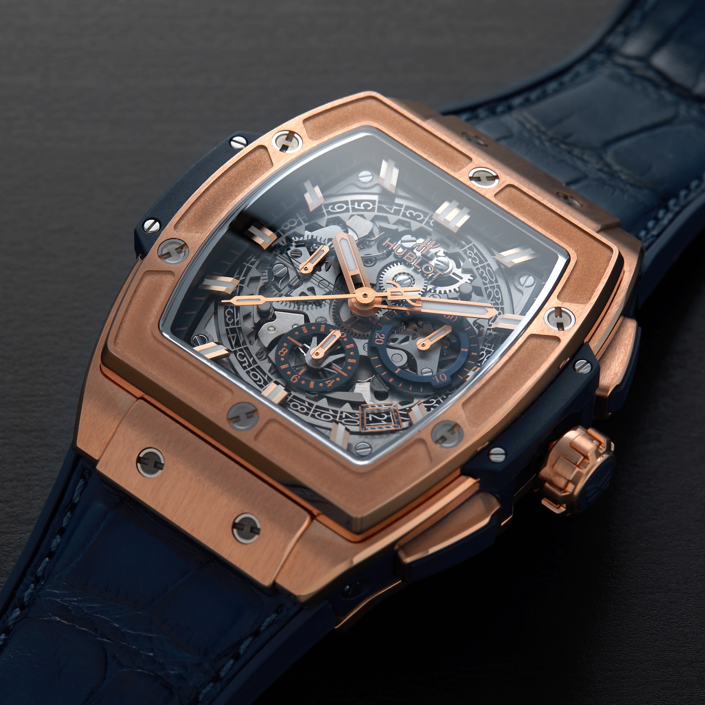 Hublot spirit of big 2024 bang king gold blue