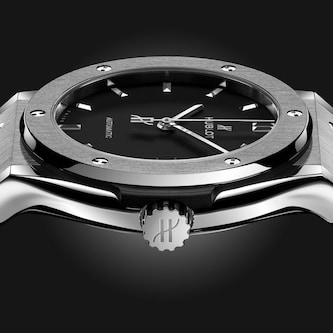 Hublot Classic Fusion Titanium 42mm Mens Watch