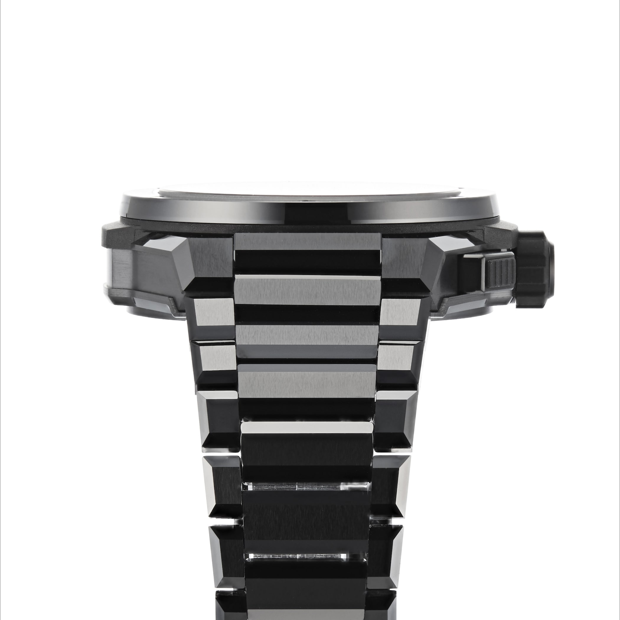 Hublot Big Bang Integrated All Black Chronograph 42mm Hublot Big Bang Integrated All Black Chronograph 42mm