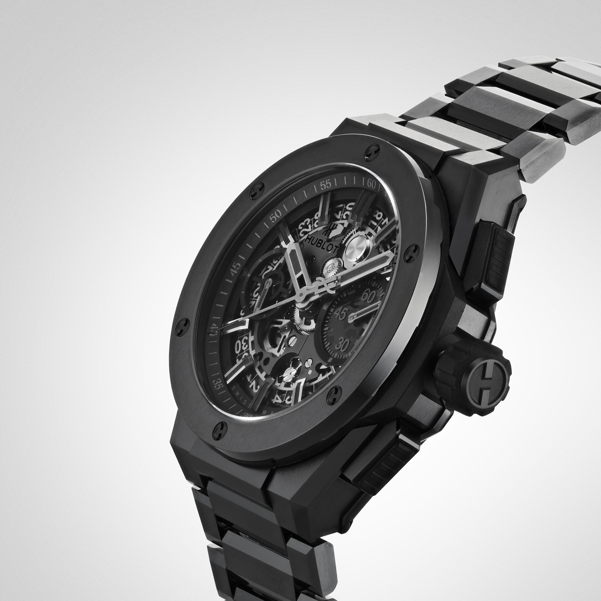 Hublot Big Bang Integrated All Black Chronograph 42mm Hublot Big Bang Integrated All Black Chronograph 42mm