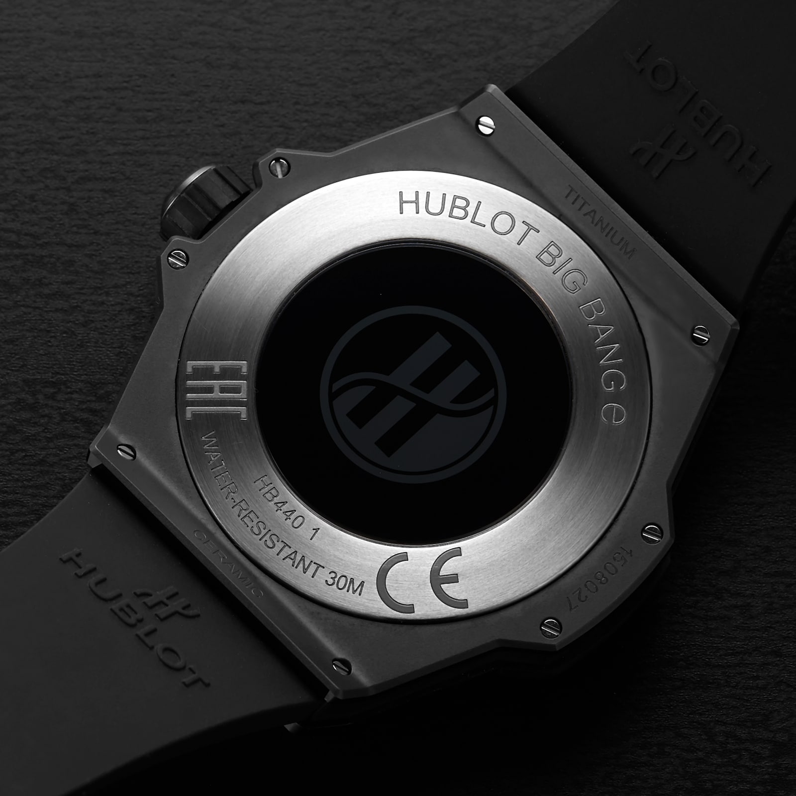 Hublot Big Bang e Black Ceramic 42mm Smartwatch