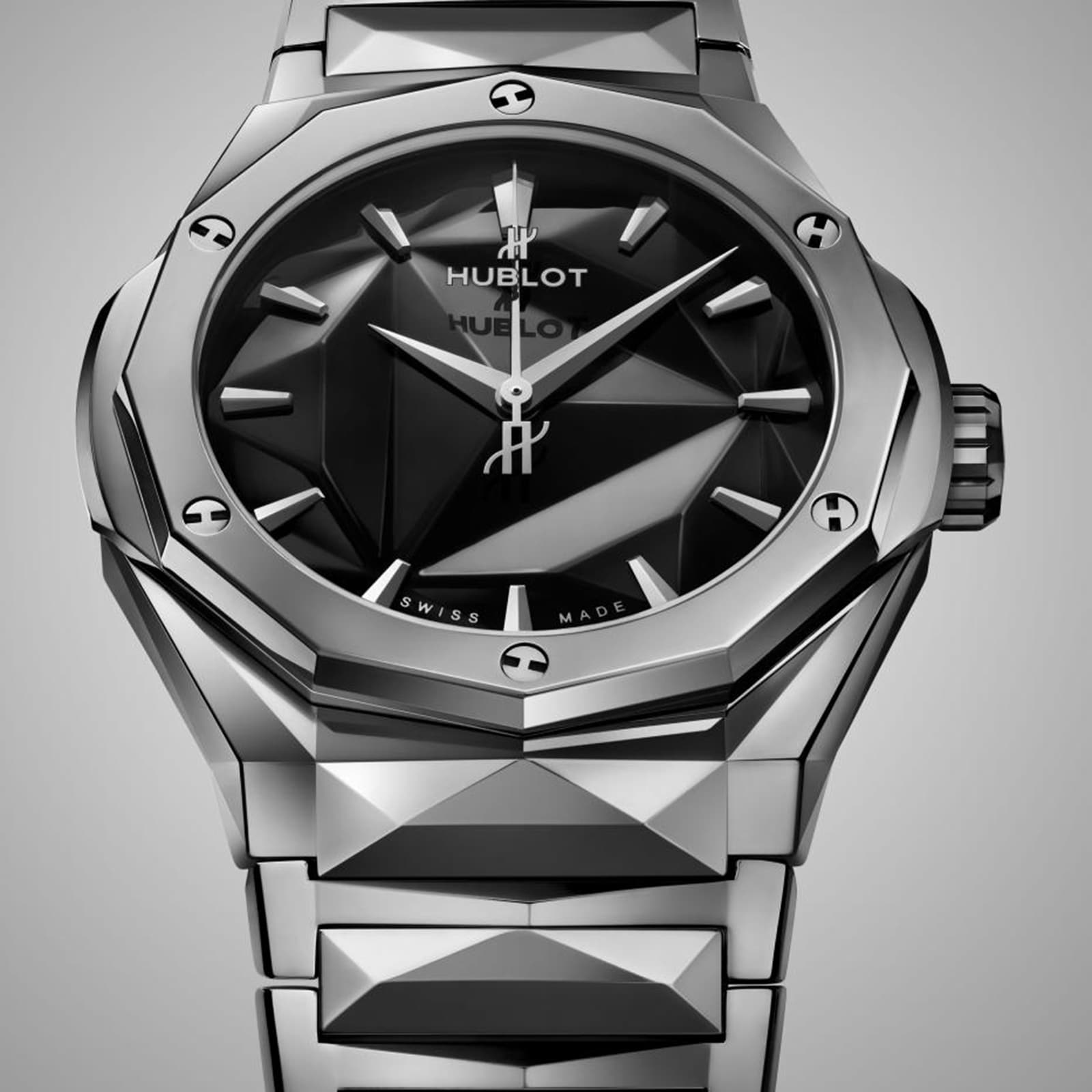 Hublot Classic Fusion 40mm Mens Watch