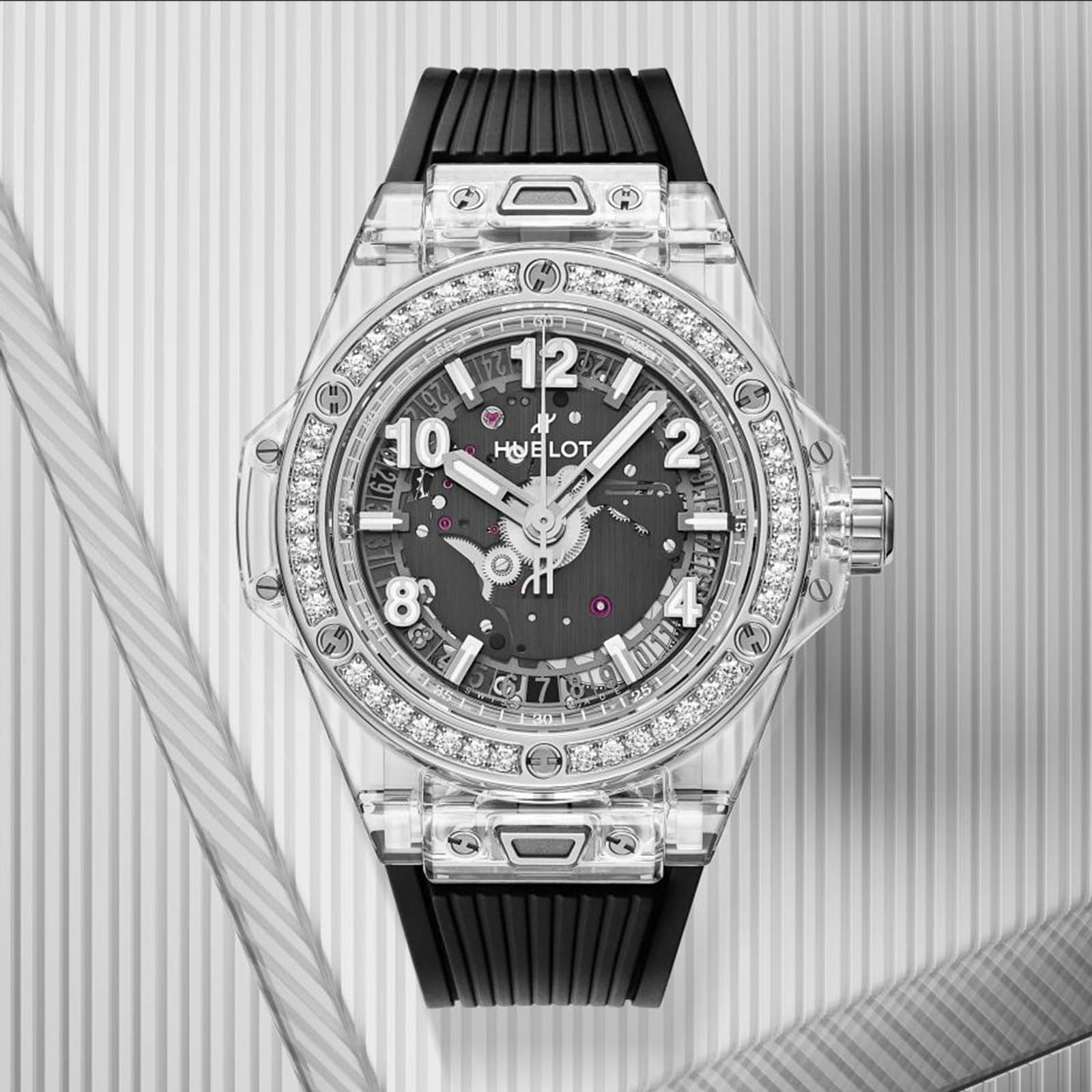 Hublot Big Bang One Click Sapphire Diamonds 39mm