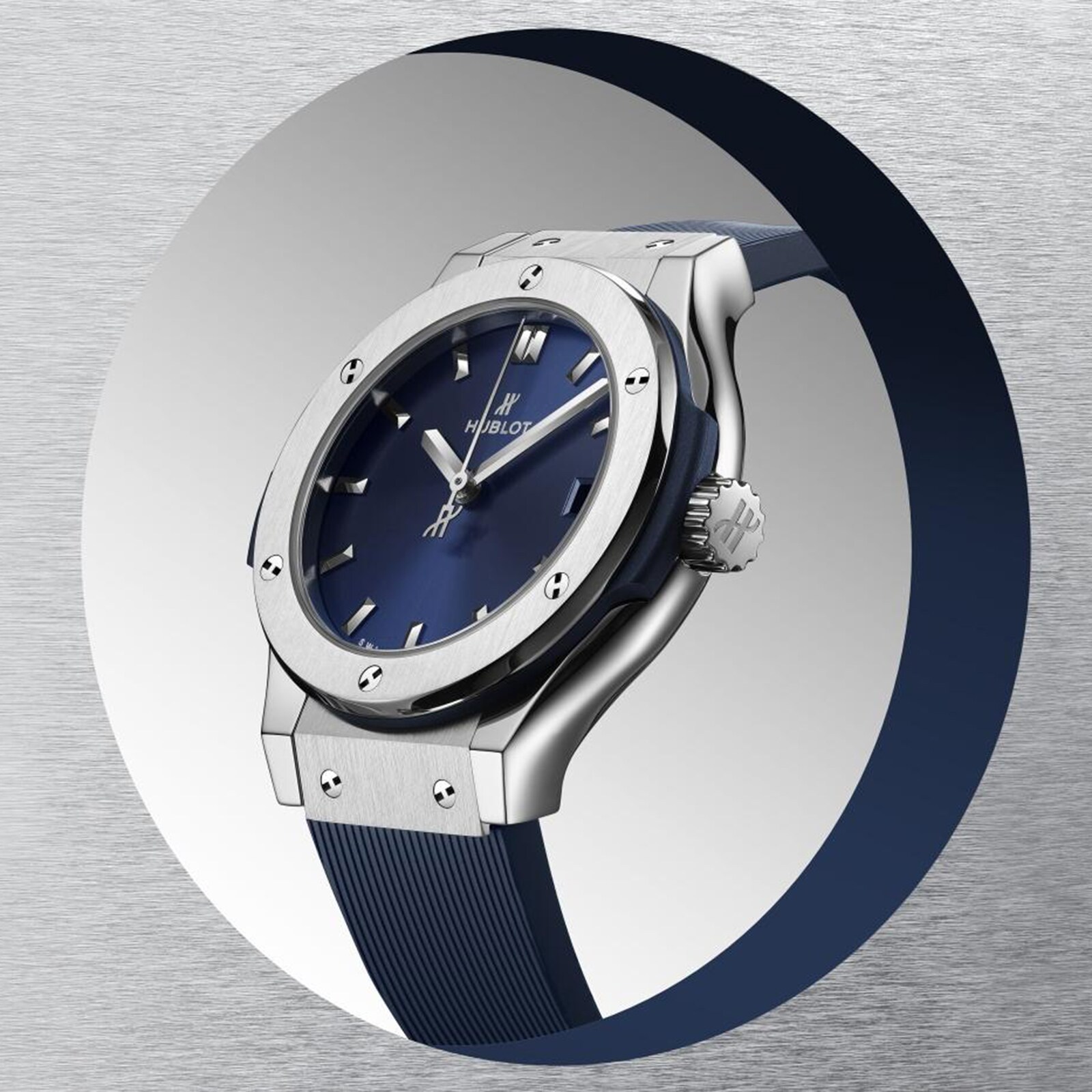 Hublot Classic Fusion Titanium Blue 33mm 581.NX.7170.RX.1104