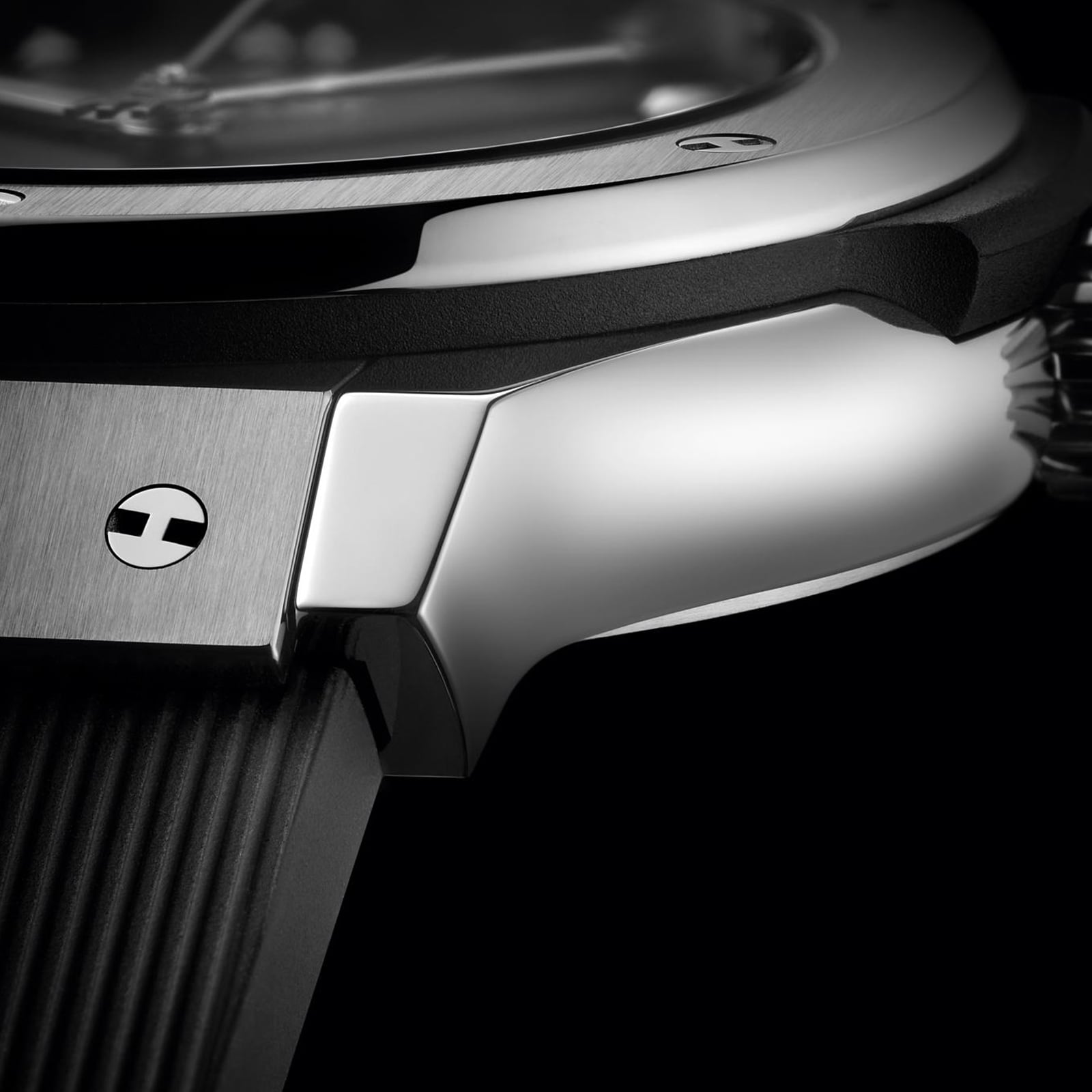 Hublot Classic Fusion Titanium 33mm Watch Black Hublot Classic Fusion Titanium 33mm Watch Black