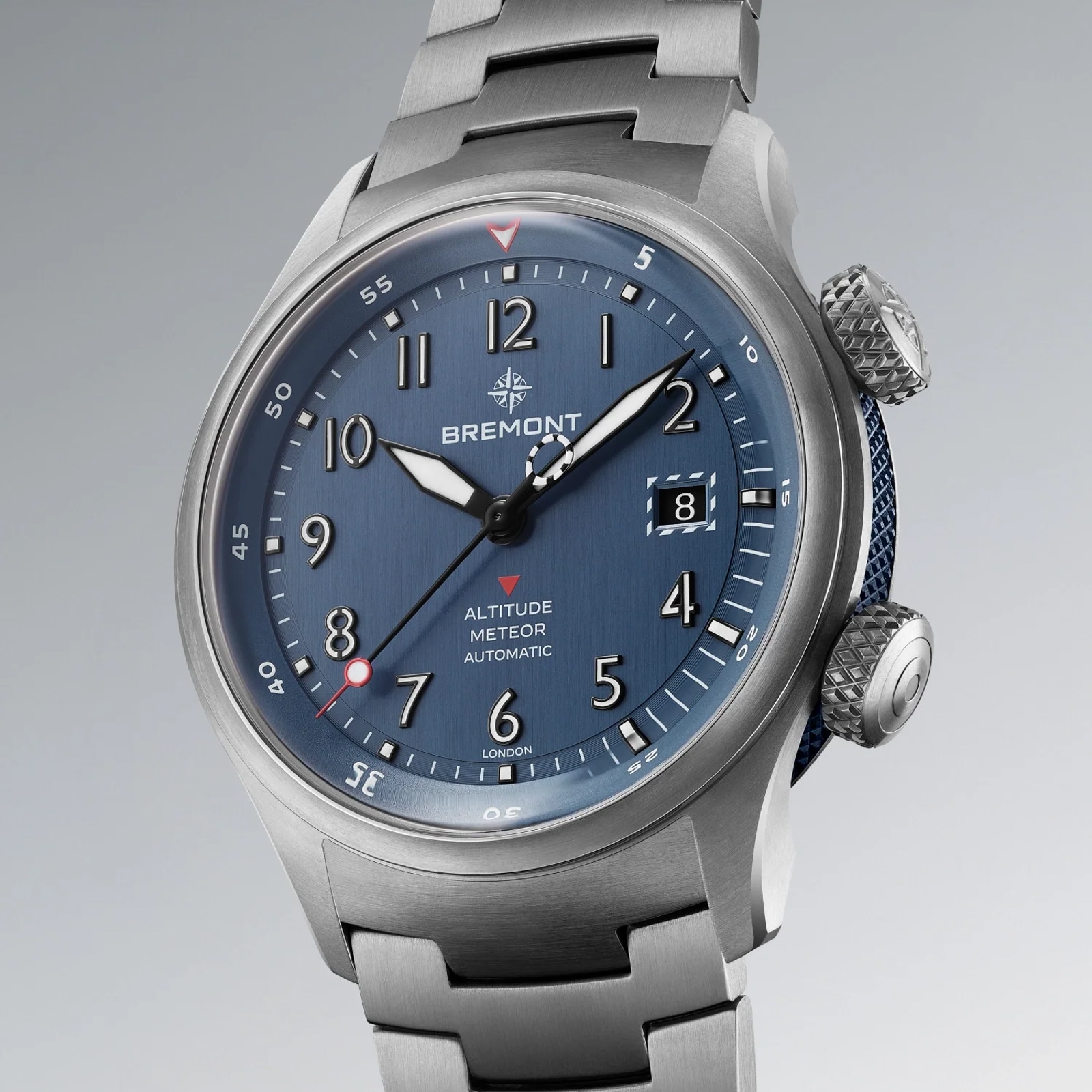 Bremont Altitude MB Meteor 42mm Mens Watch Blue Dial Titanium Barrel Bracelet