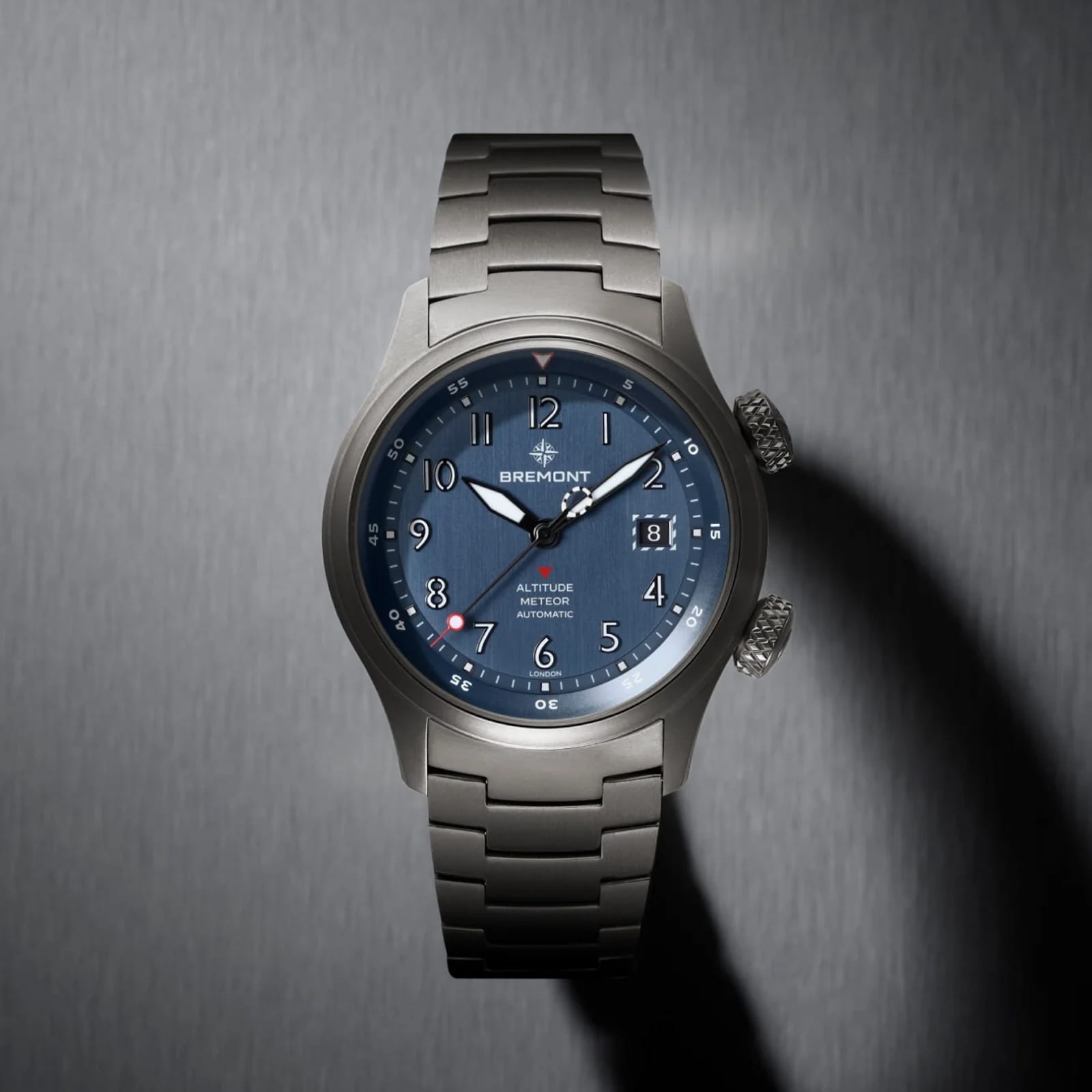 Bremont Altitude MB Meteor 42mm Mens Watch Blue Dial Titanium Barrel Bracelet