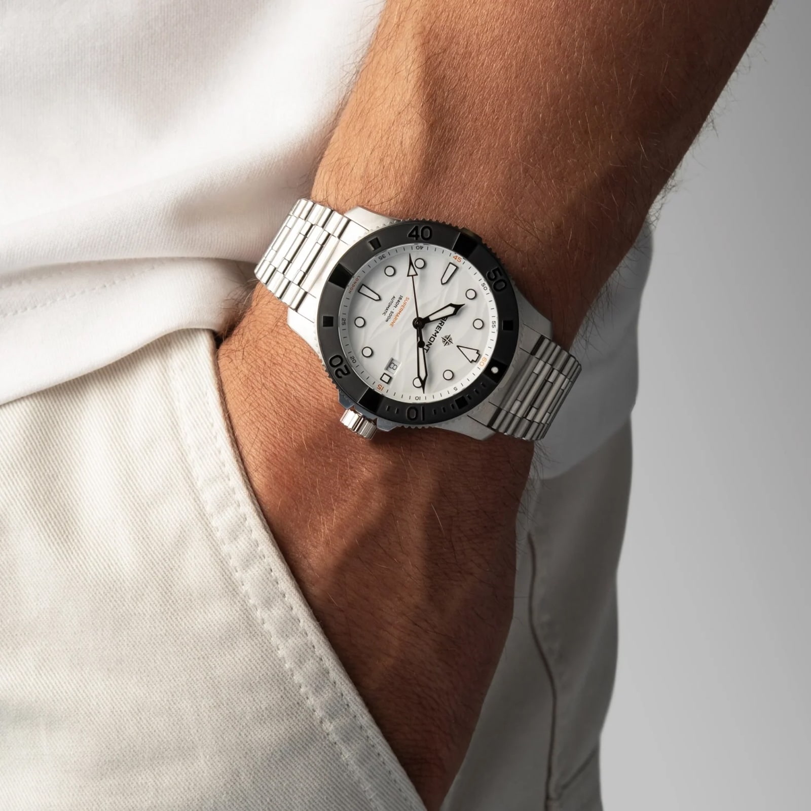 Bremont Supermarine 500m 43mm Mens Watch Polar White Dial Stainless Steel Bracelet Bremont Supermarine 500m 43mm Mens Watch Polar White Dial Stainless Steel Bracelet