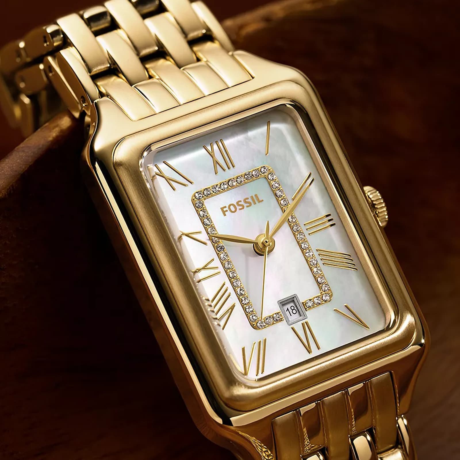 Fossil Raquel Three-Hand Date Gold-Tone Stainless Steel Ladies Watch Fossil Raquel Three-Hand Date Gold-Tone Stainless Steel Ladies Watch