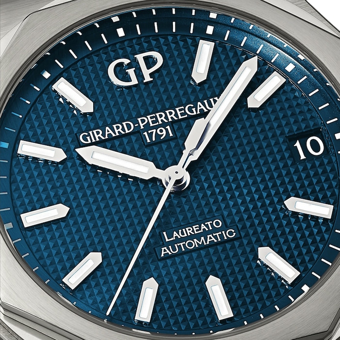 Girard Perregaux Laureato Blue 42mm