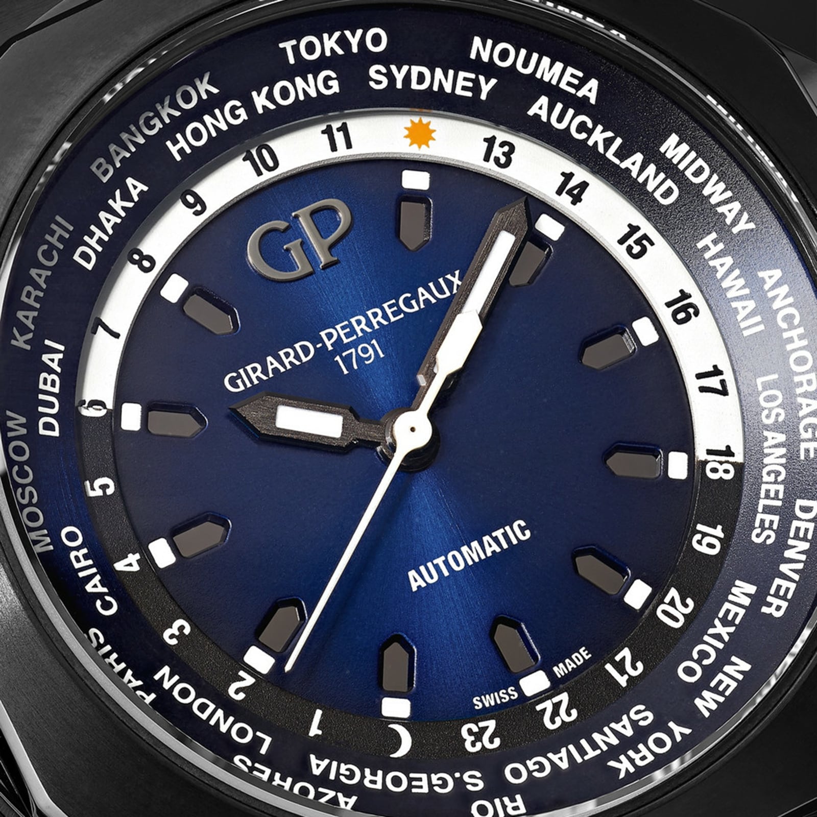 Girard Perregaux Laureato Absolute WW.TC