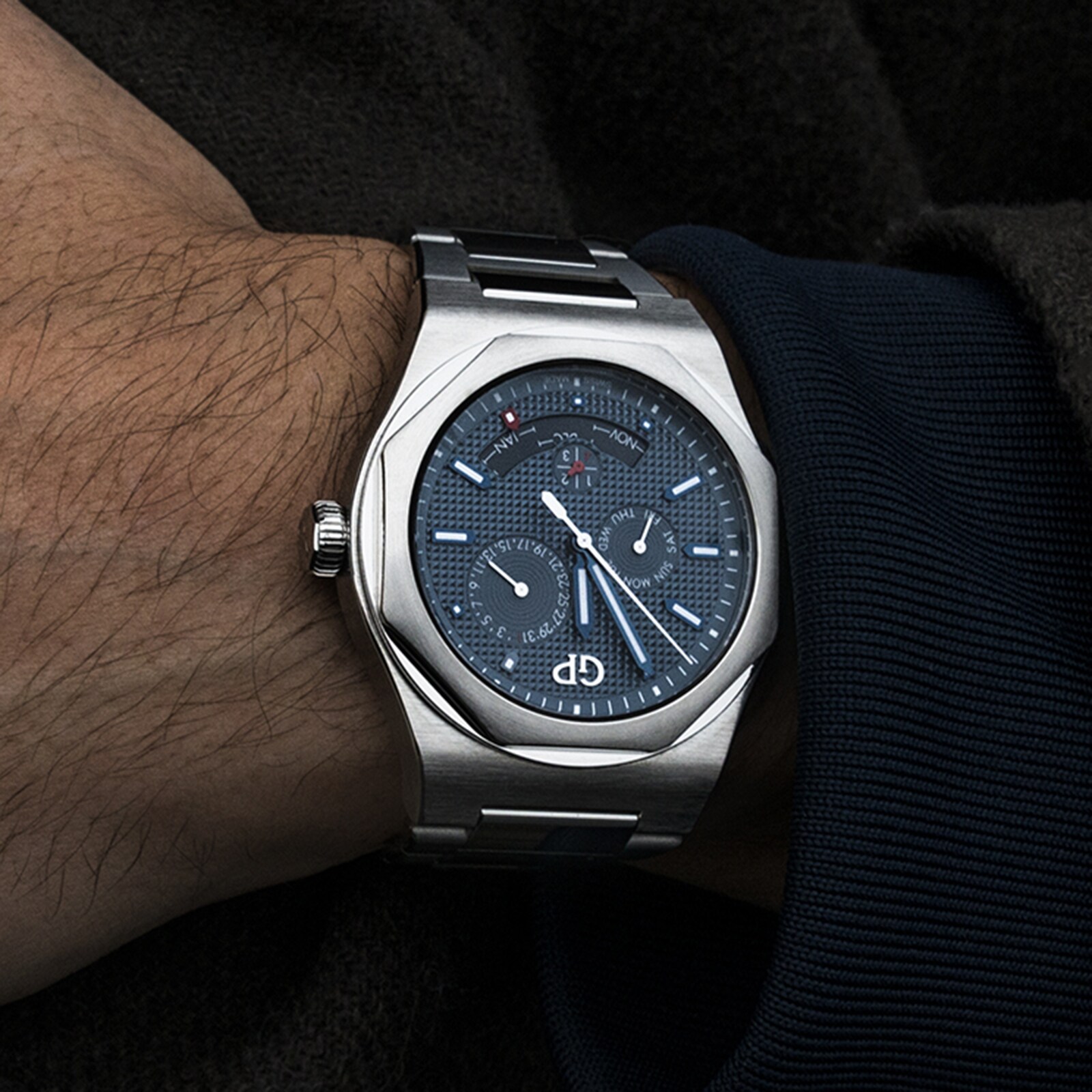 Girard-Perregaux Laureato Perpetual Calendar