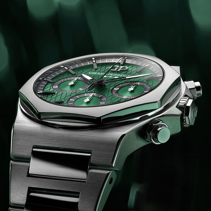 Girard Perregaux Laureato Chronograph Aston Martin - Limited Edition