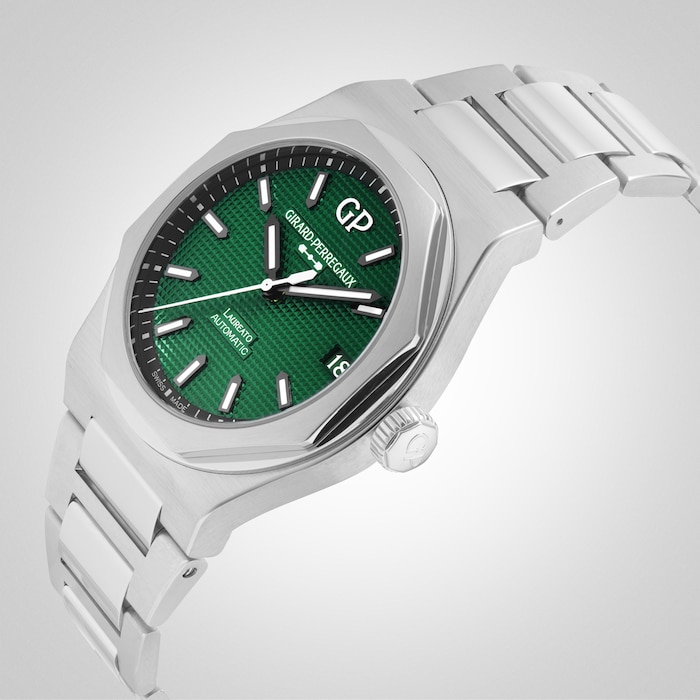 Girard Perregaux Laureato Green 42mm