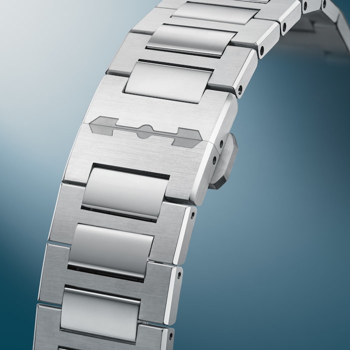 Girard-Perregaux Laureato Three Gold Bridges