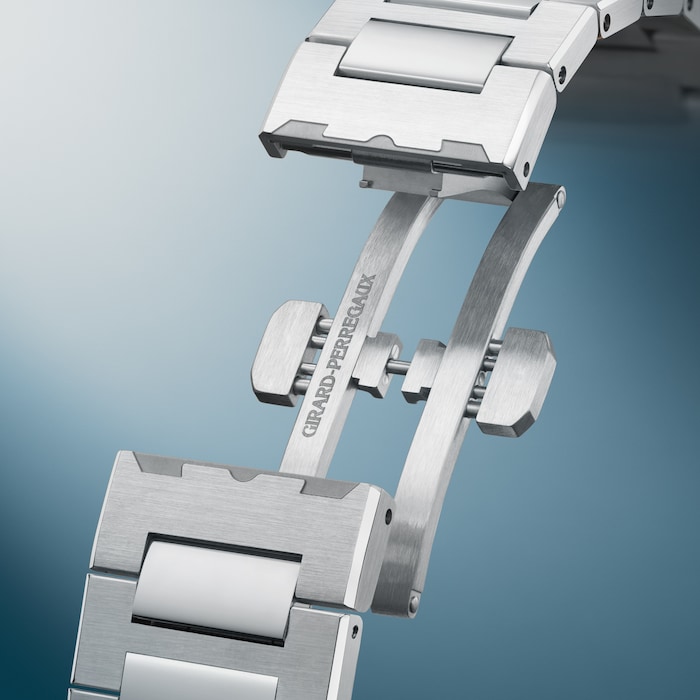 Girard-Perregaux Laureato Three Gold Bridges