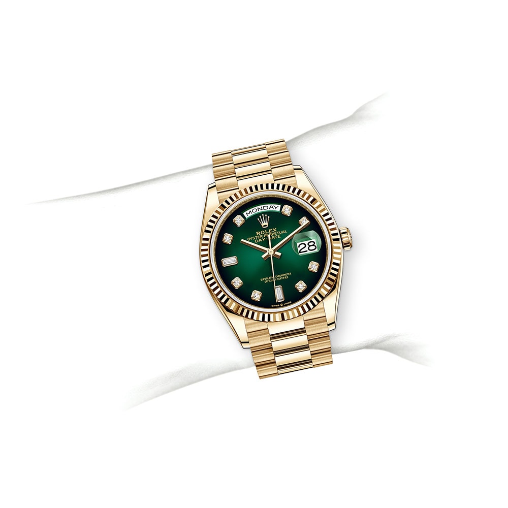 Rolex date 36. Rolex Day Date 36 Green. Rolex Day Date 36 Gold. Rolex Day Date желтое золото. Часы ролекс Day Date b36.