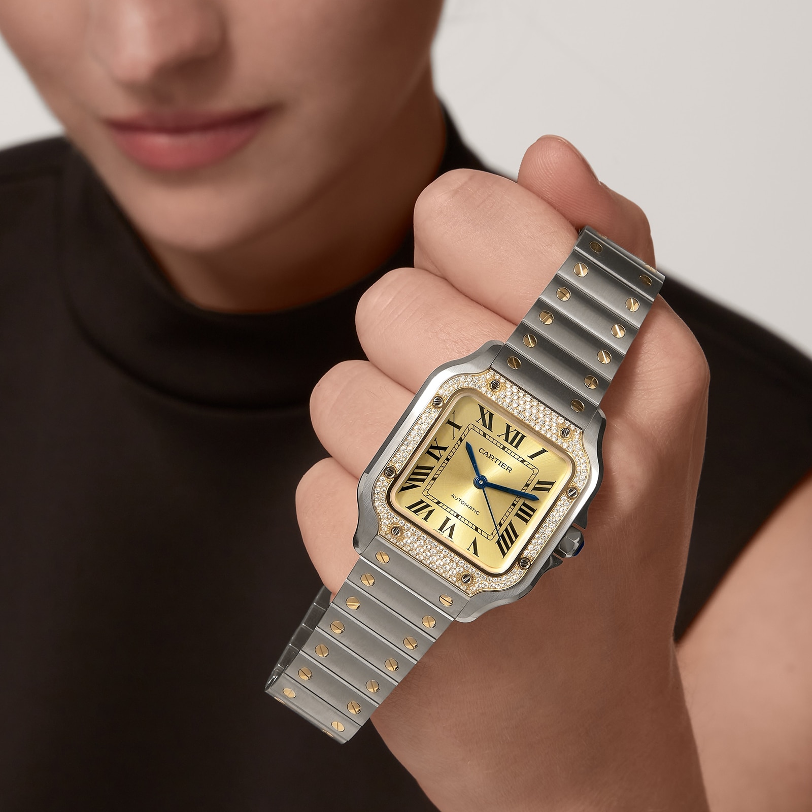 Cartier Santos De Cartier Medium Model, Mechanical Movement With Automatic Winding Cartier Santos De Cartier Medium Model, Mechanical Movement With Automatic Winding
