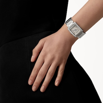Cartier Tank Francaise watch, medium model, quartz movement.