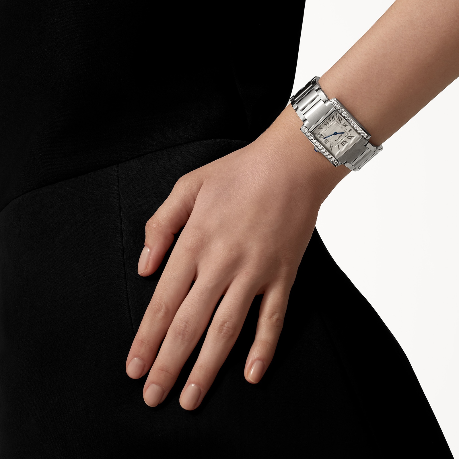Cartier Tank Francaise watch, medium model, quartz movement.