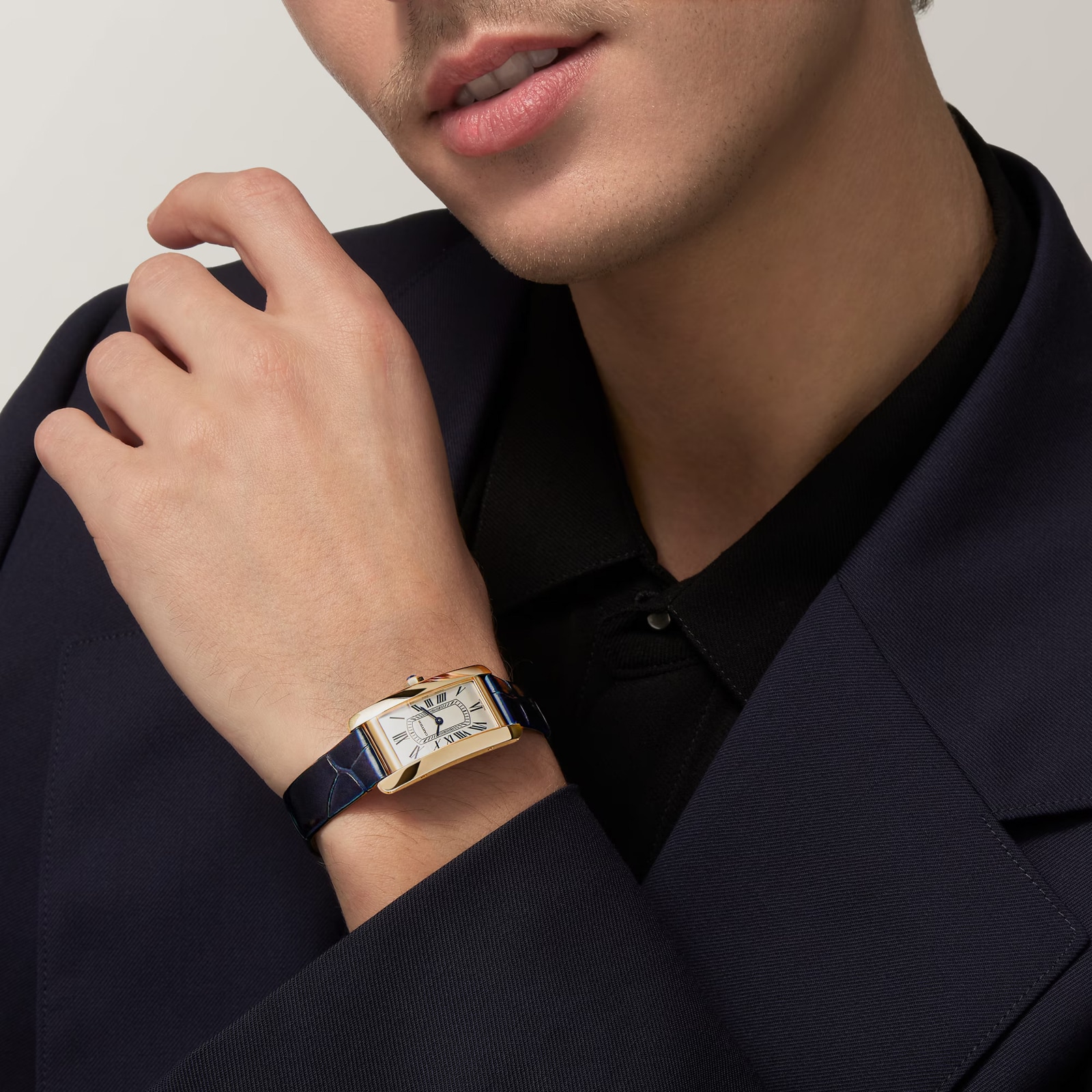 Cartier Tank Américaine Watch, Small Model, Quartz Movement, Yellow Gold